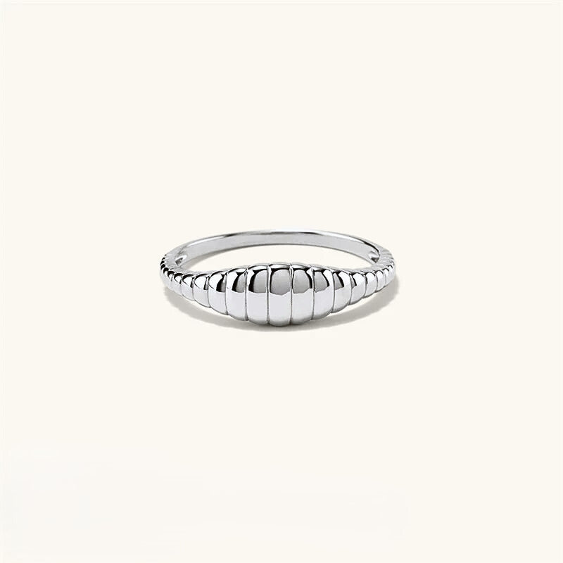 Mini Twist Ring