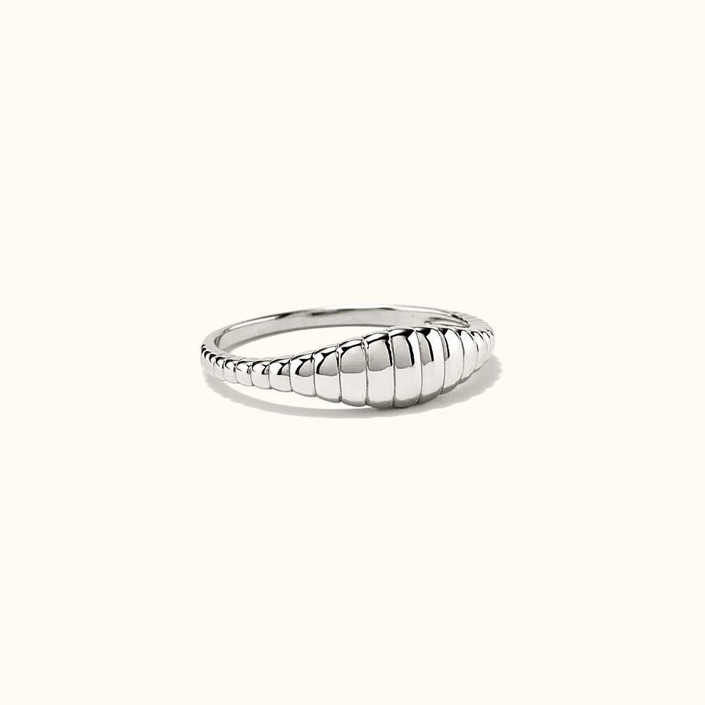 Mini Twist Ring
