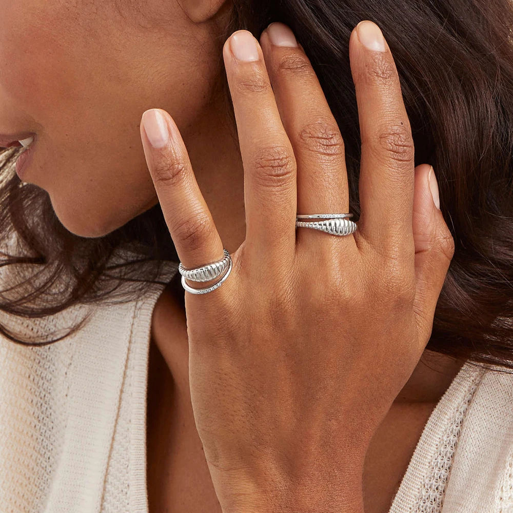 Mini Twist Ring