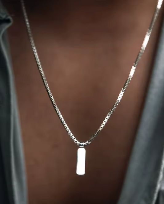 Lagacci minimal box pendant necklace
