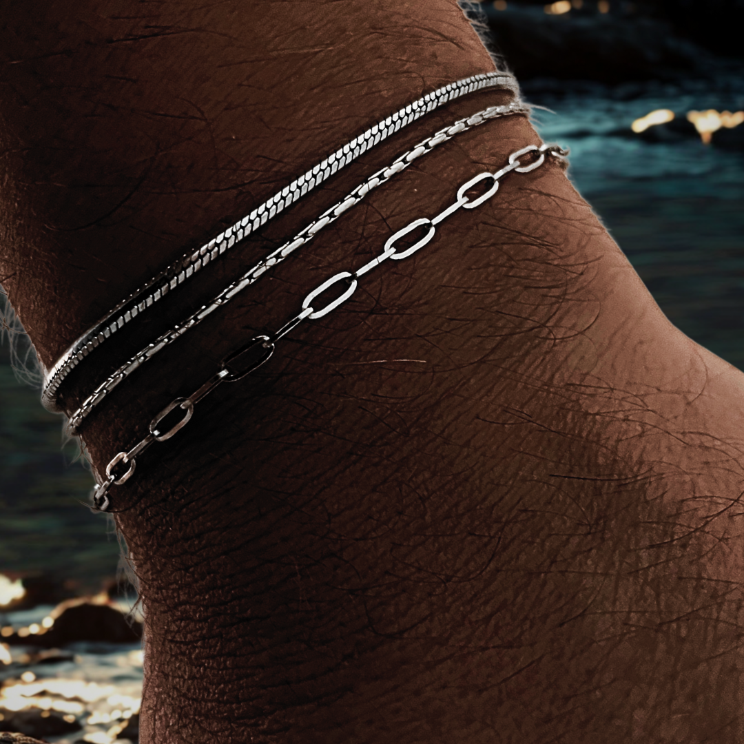 Lagacci minimal jewelry clip chain bracelet