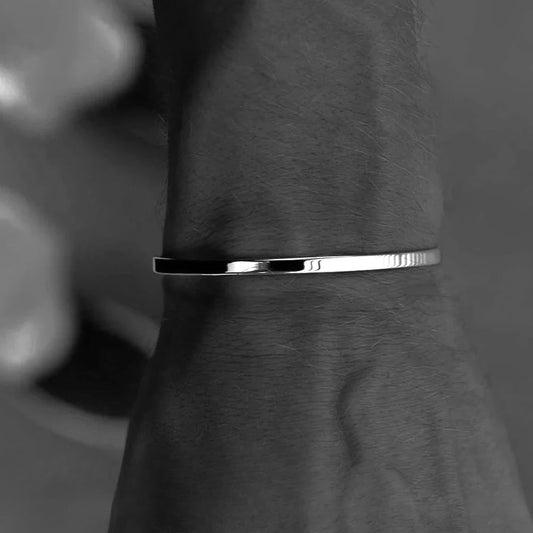 Minimal Cuff