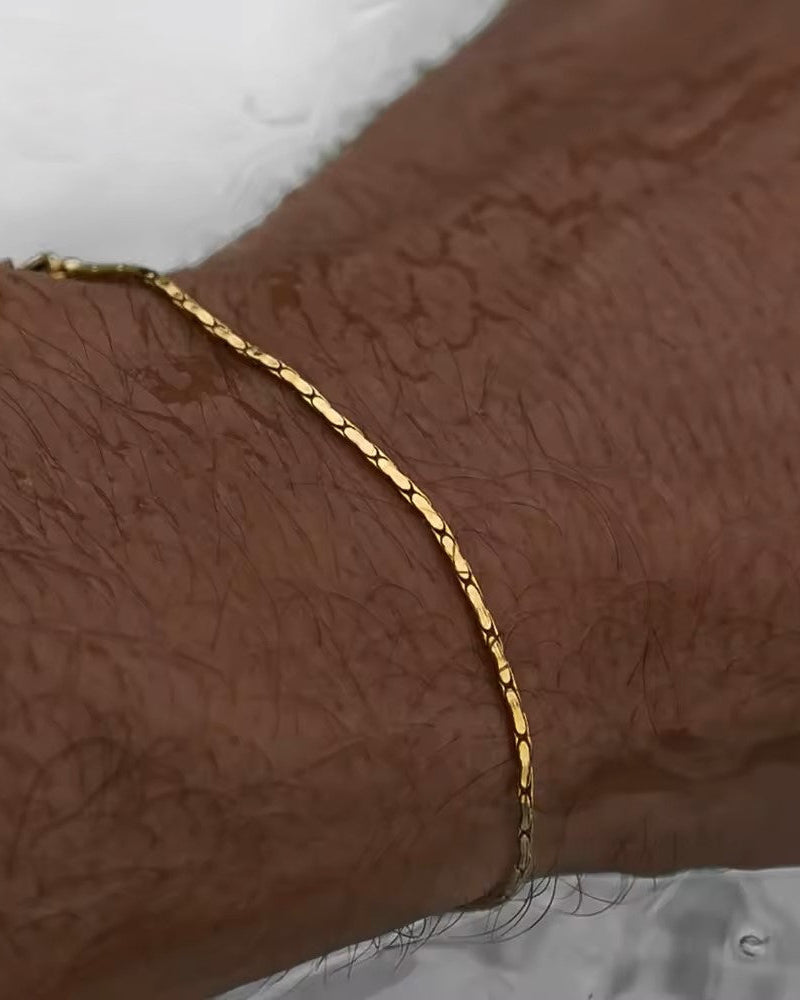Lagacci minimal wire chain bracelet