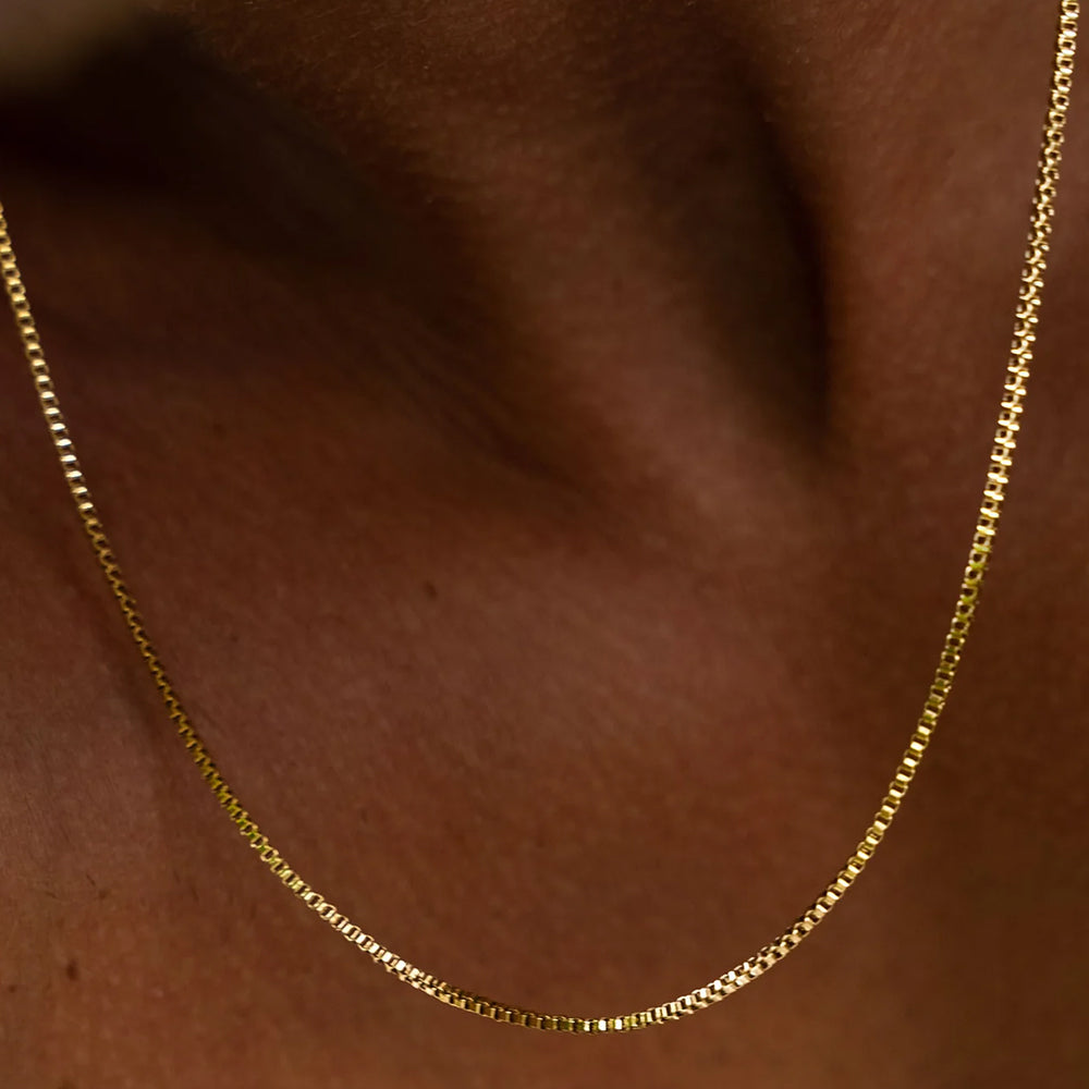 Lagacci minimal jewelry box chain necklace