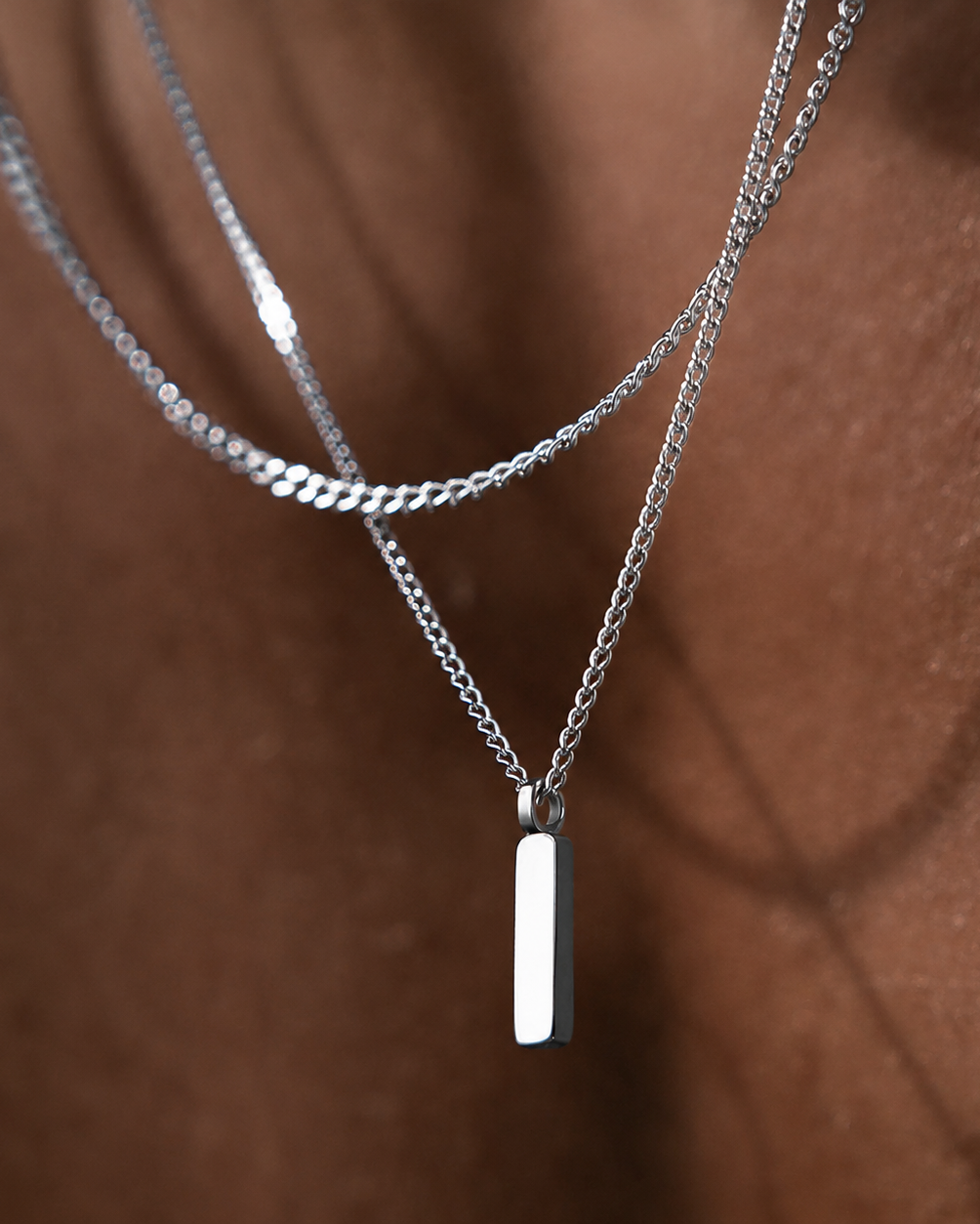 Minimal Pendant Chain Necklace