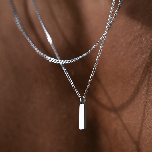 Minimal Pendant Chain Necklace