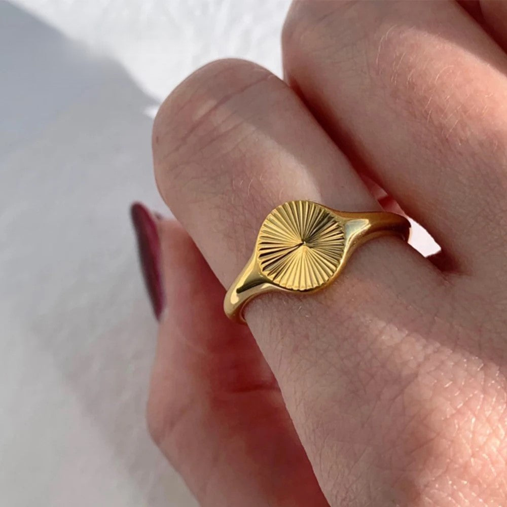 Sunny Ring