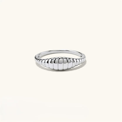 Mini Twist Ring