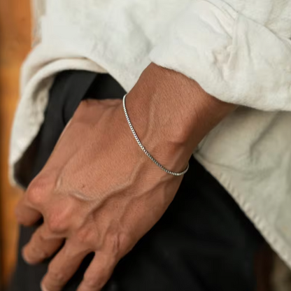 Lagacci minimal jewelry box chain bracelet 