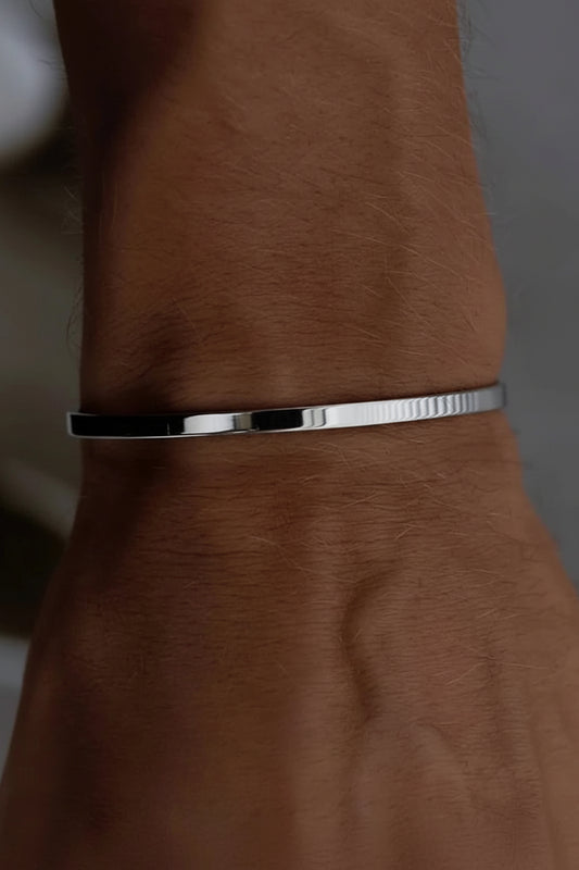 Minimal Cuff