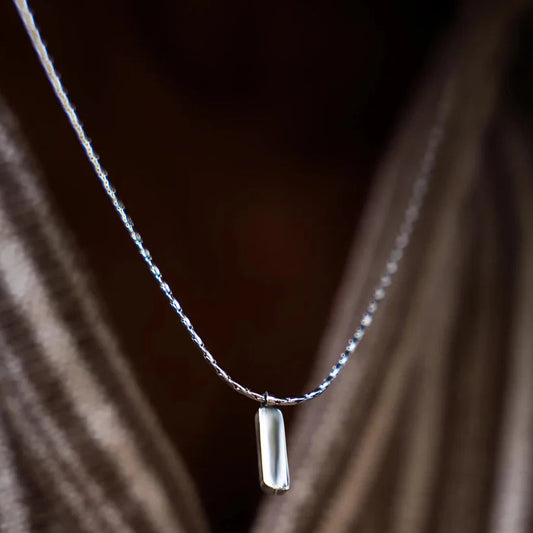 Lagacci minimal jewelry wire pendant necklace