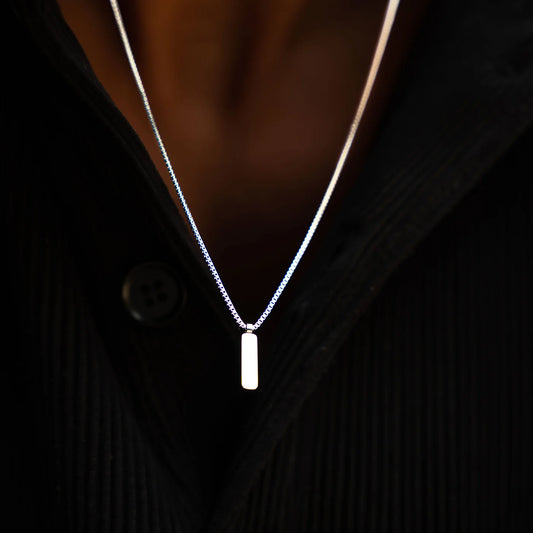 Square Pendant Necklace 1mm.
