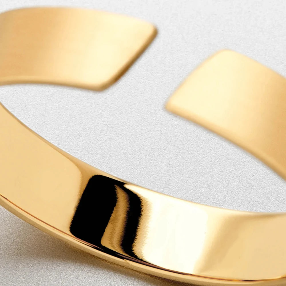 Classic Ring.