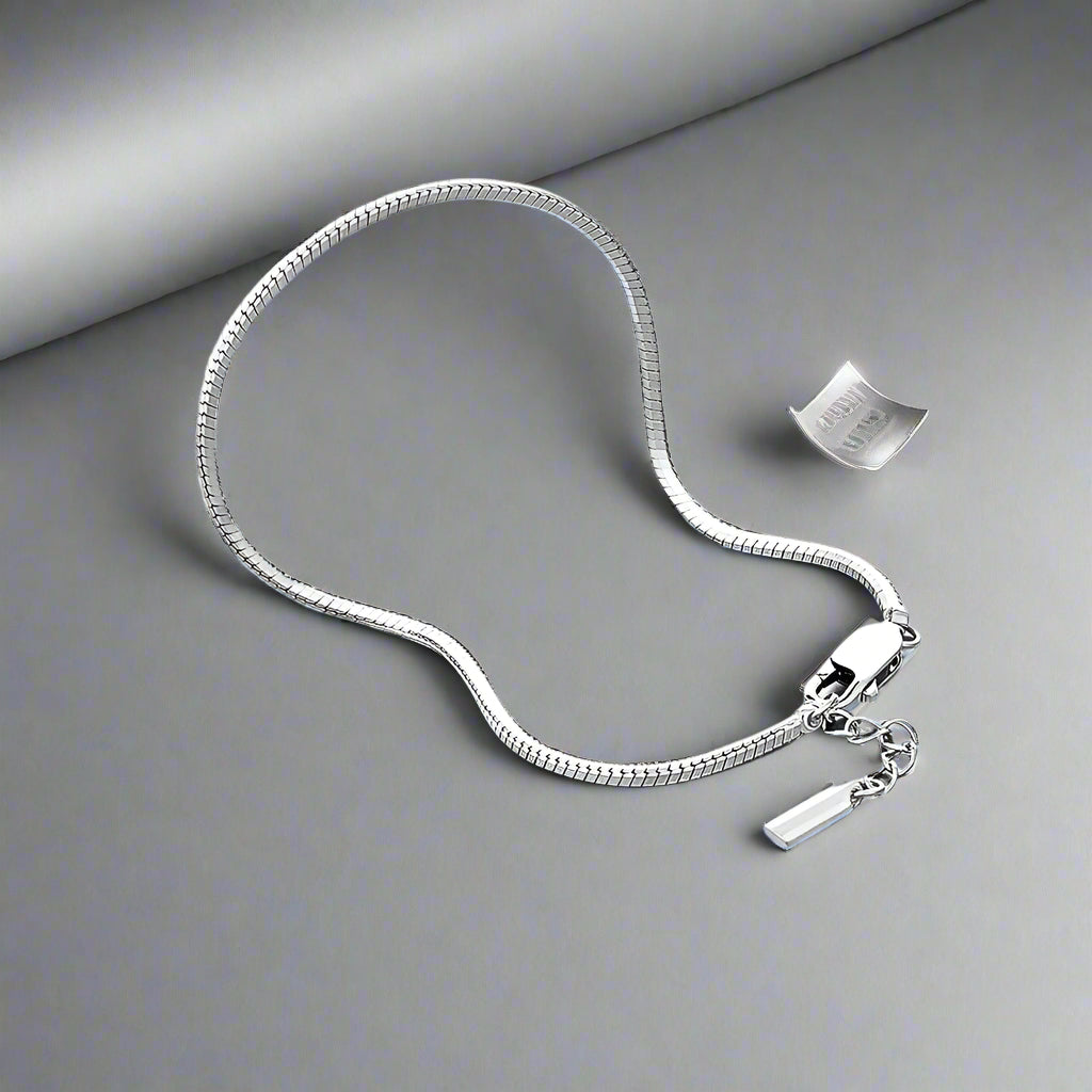 OCTAGON CHAIN BRACELET