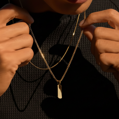 BOX PENDANT NECKLACE