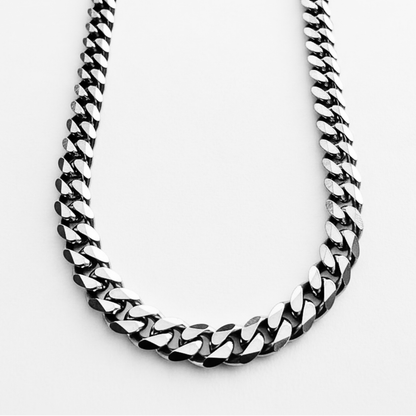 CUBAN CHAIN NECKLACE