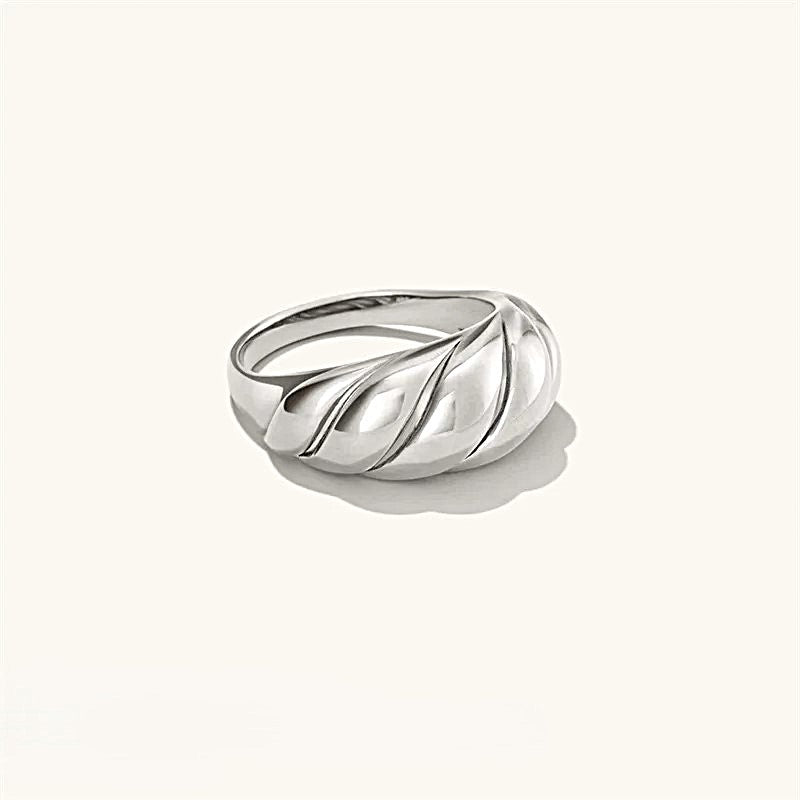 Twist Ring