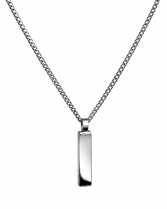 Minimal Pendant Chain Necklace